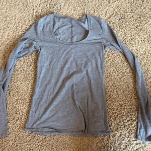 Women’s Lululemon top